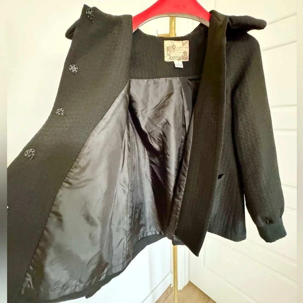 Women's Vintage Vibe Twee Black on Black Textured Polkadot Lined Peacoat Size 4 - Picture 3 of 9